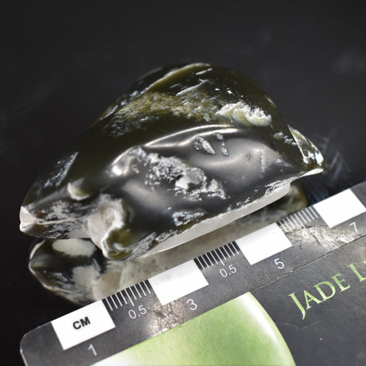Jade Tumbled Gem / Carving Stone 2056