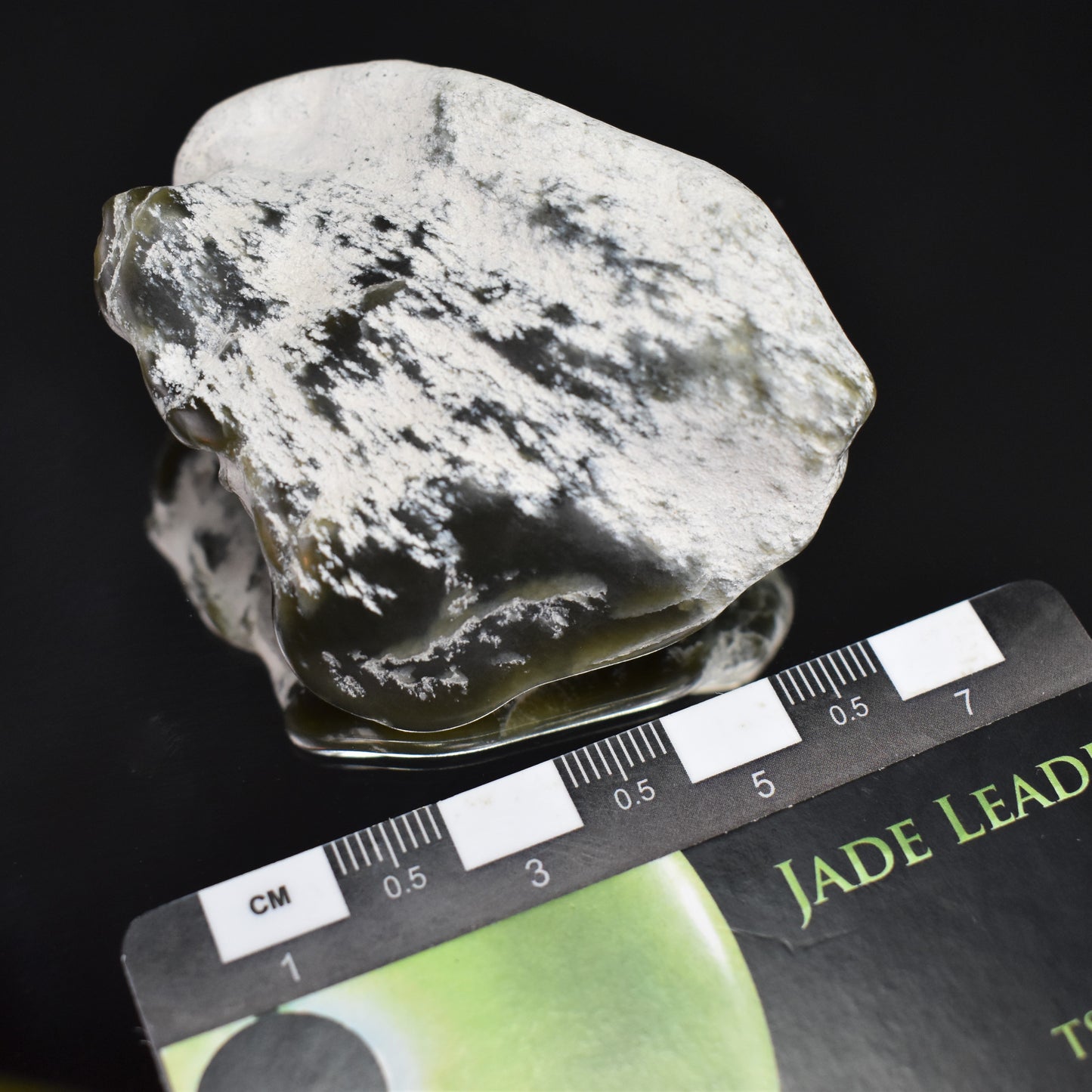 Jade Tumbled Gem / Carving Stone 2068