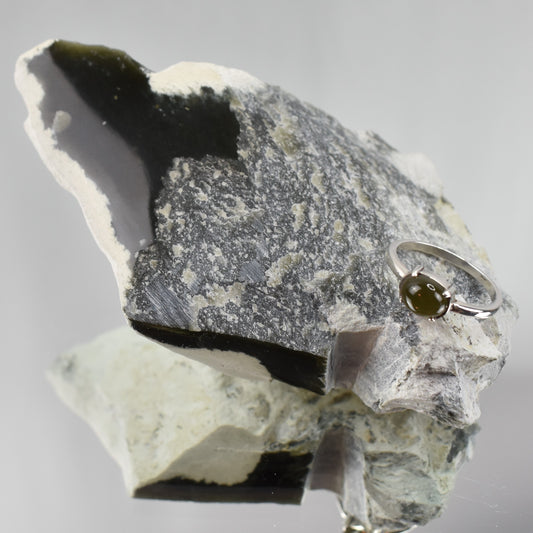 Jade Hand Gem 1029